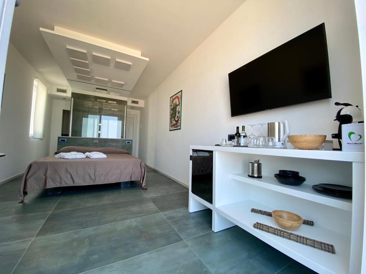 Marina Bay Suites Peschici Exterior photo