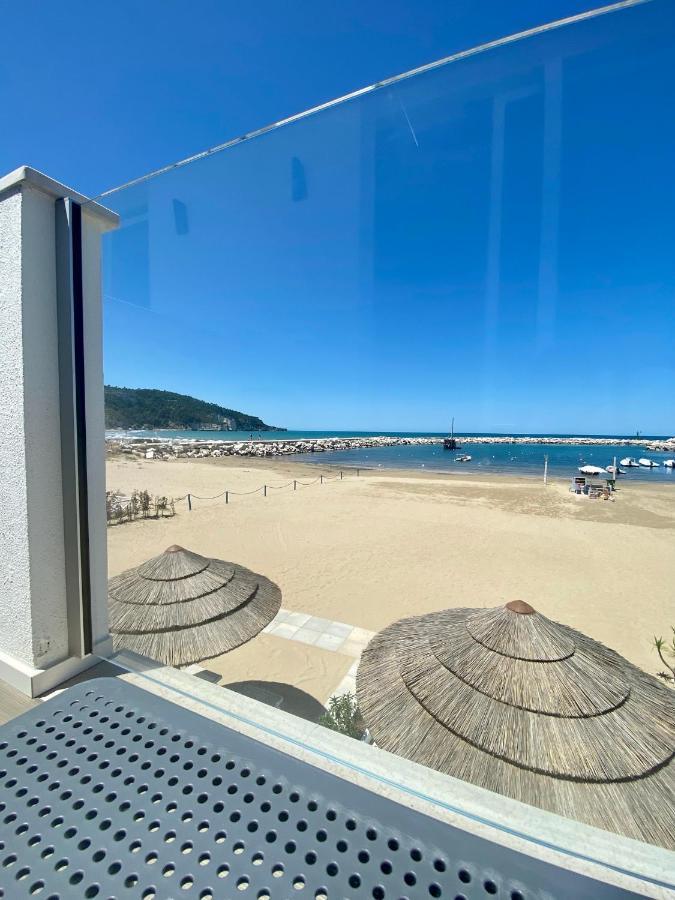 Marina Bay Suites Peschici Exterior photo